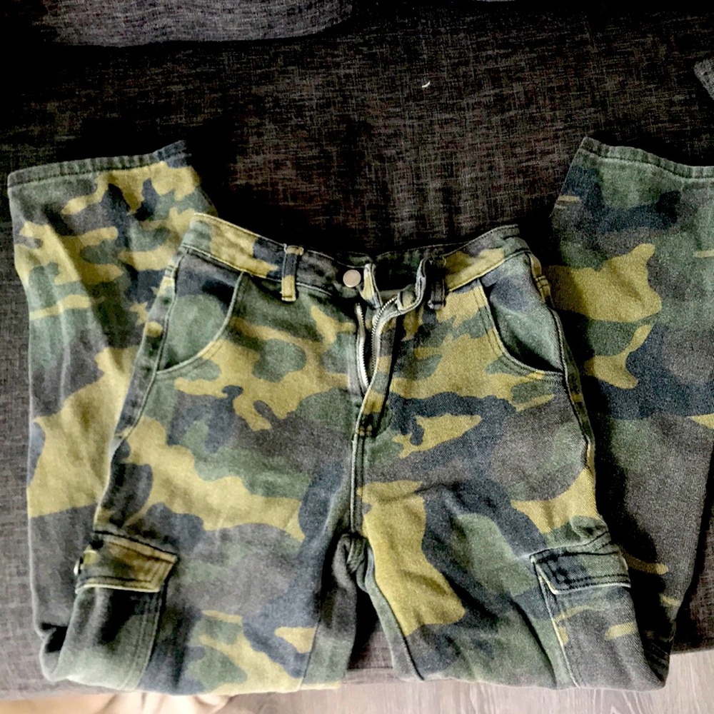 Cargo army printed jeans